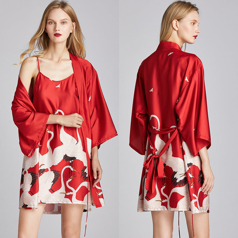 Yukina – Le Kimono Satiné Japonais pour des Soirées Élégantes et Apaisantes